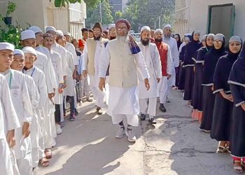 مکاتب کے بچوں نے جمعیۃ علماء ہند کے صدر دفتر اور میوزیم کا کیا دورہ