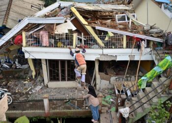 انڈونیشیا: زلزلے سے ابتک 162کی موت