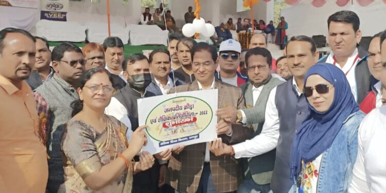 بیسک تعلیم محکمے کے زیر اہتمام دو روزہ ضلع کھیلوں اور تعلیمی مقابلے کا افتتاح