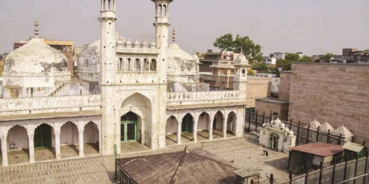 مسلم فریق کی عرضی خارج، ہندو فریق کی عرضی پر 2 دسمبر کو سماعت