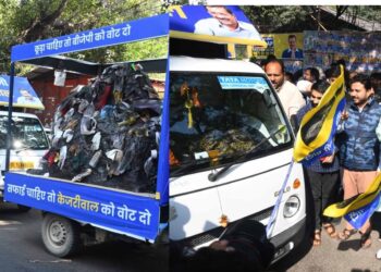 ’کوڑا مہم ‘کی گاڑی کو ’آپ‘ نے دکھائی ہری جھنڈی