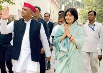 ڈ مپل یادو نے بھرا پرچہ
