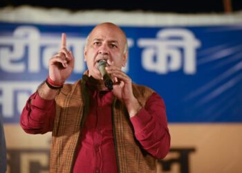 10 سال پہلے اروند کیجریوال نے ملک کو بدعنوانی سے پاک سیاسی آپشن دینے کا عزم کیا تھا: منیش سسودیا