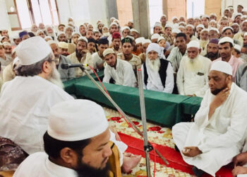 آج ہم اپنی مرضی کی زندگی گزار رہے ہیں جس کی وجہ سے دنیا میں رسوائی کا سامنا ہے: مولانا اشہد رشیدی