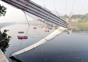 گجرات حکومت پر عدالتی چابک!