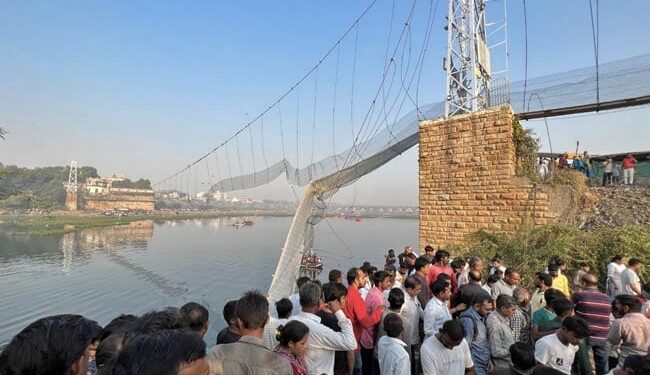 ’ہوشیار مت بنئے، سوالوں کے جواب دیجئے‘
