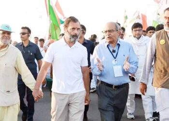 گجرات میں ڈبل انجن کا دھوکہ نہیں چلے گاہم گجرات کے لوگوں سے کیے تمام وعدوں کو نبھائیں گے:راہل گاندھی