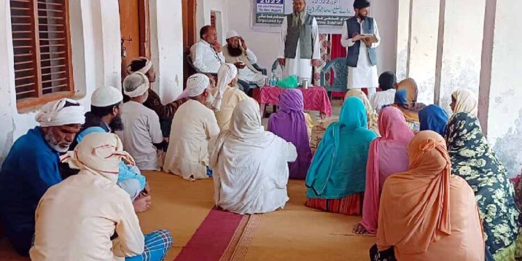 ضلعی جمعیت اہل حدیث سدھارتھ نگر کے زیر نگرانی حلقہ شہرت گڑھ میں سیلاب زدگان کےلئے ریلیف تقسیمناگہانی آفات وبلیات اور جانی ومالی نقصانات پر صبر وتحمل کا مظاہرہ کریں:وصی اللہ مدنی۔