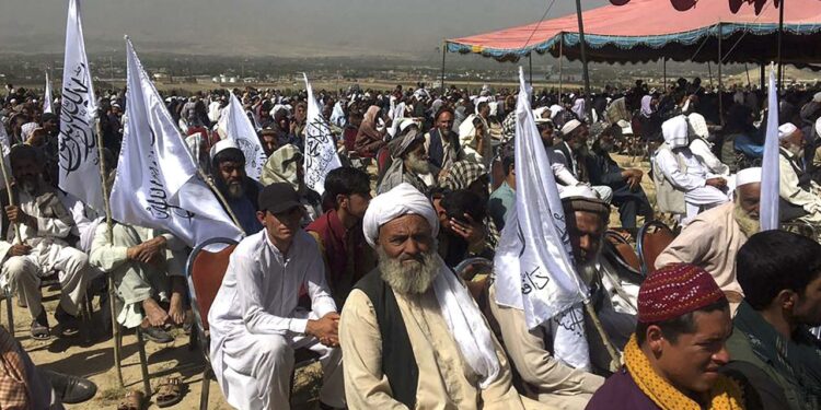 افغانستان میں شرعی قوانین کا نفاذ کیا جائے، سپریم لیڈر نے ججوں کو جاری کیے احکامات