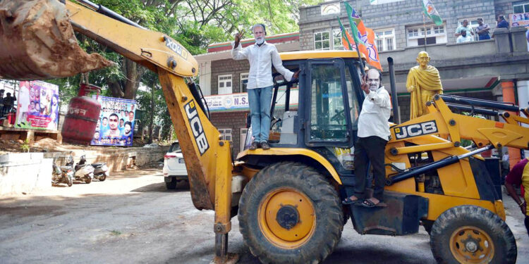 بلڈوزر پالیسی اور عدالت