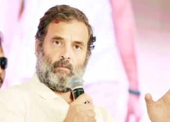 گجرات میں ڈبل انجن کا دھوکہ نہیں چلے گا: راہل