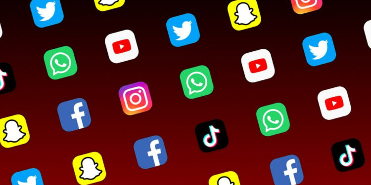 سیکورٹی کیلئے سوشل میڈیا اکاؤنٹس بند رہیں گے : ٹھاکر