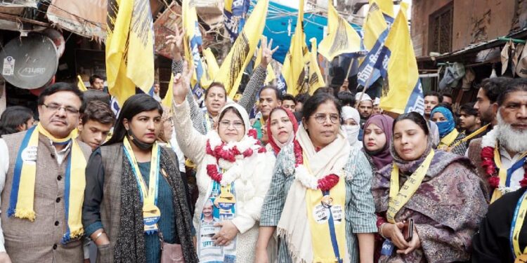 سیلم پور،مصطفی آباد میں انتخابی ریلیاں نکال کر امیدواروں نے کیا جیت کا دعویٰ