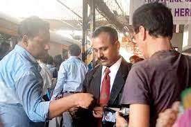 مسافروں کو بغیر ٹکٹ سفر کرنا پڑامہنگا