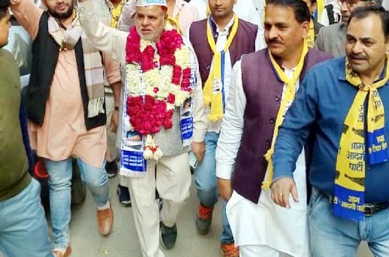 برج پوری سے’ آپ‘ امیدوار آفرین نازکو کامیاب بنانے کےلئے روڈشو