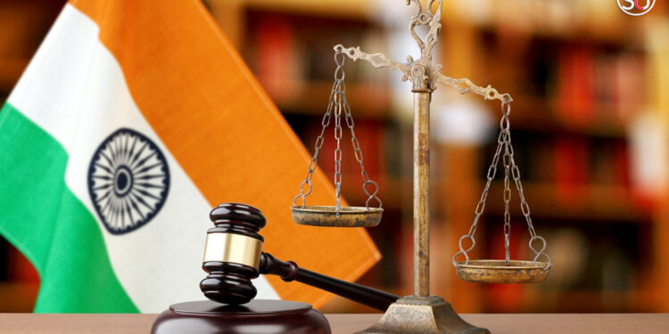 یکساں سول کوڈ: لال قلعہ پر یک رنگا لہرے گا یا ترنگا؟