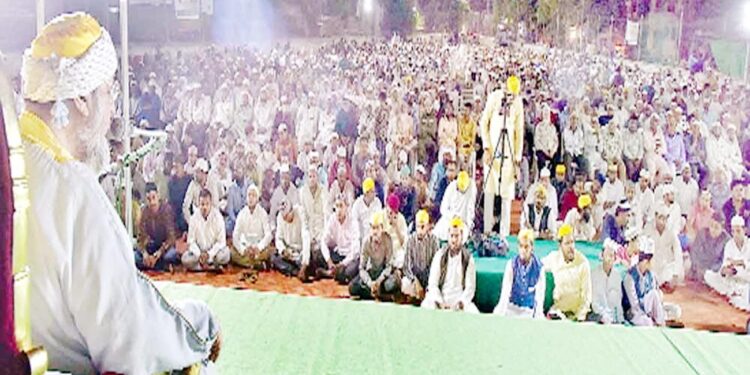 اب تو جلسوں کی بھی اصلاح ضروری ہے!