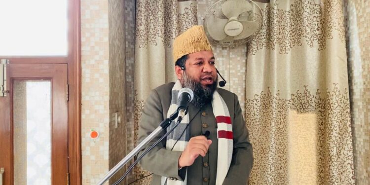 اللہ نے علماء اور طالبان علوم نبوت کو فضیلت عطا فرمائی ہے