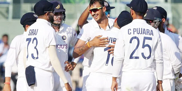 بھارت جیت سے صرف چار وکٹ دور،ذاکر کی سنچری کے باوجود بنگلہ دیش شکست کے قریب