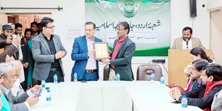 خلیج میں اردو کے امکانات روشن ہیں: سید سروش آصف