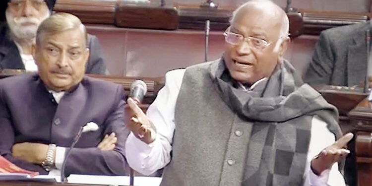 کھڑگے کی تقریر پر راجیہ سبھا میں بی جے پی کا ہنگامہ