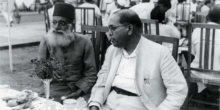 آئین ساز اسمبلی میں مولانا حسرت موہانی۔