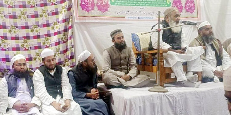 بچے ہمارے مستقبل ہیں لیکن وہ اپنا وقت لاپرواہی سے گزار رہے ہیں