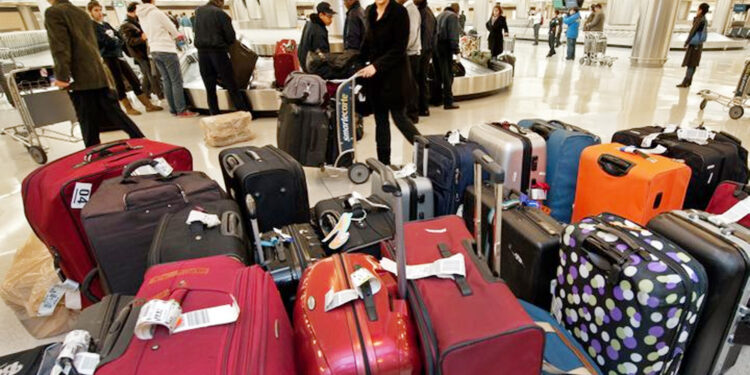 ایئرپور ٹ پر جانچ کے دوران ہوجاتے ہیں سامان چوری