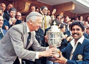 کپِل دیو کی قیادت میں بھارت نے پہلی بار عالمی کرکٹ کپ جیتا