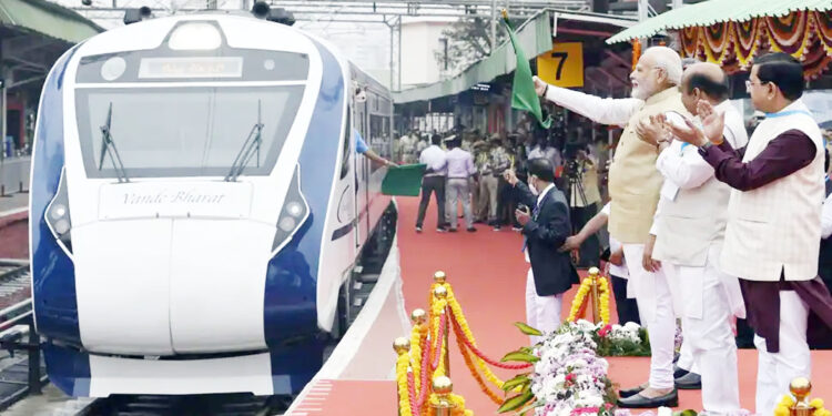 وزیر اعظم نے سکندرآباد۔وشاکھاپٹنم وندے بھارت ایکسپریس ٹرین کا افتتاح کیا
