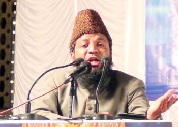 اگر مسلمان قرآن مجید کو اسکا مقام دیں اور اسکا حق ادا کریں تو قرآن مجید کی توہین کرنے والے اپنی موت مرجائیں گے:مولانا محمد رحمانی