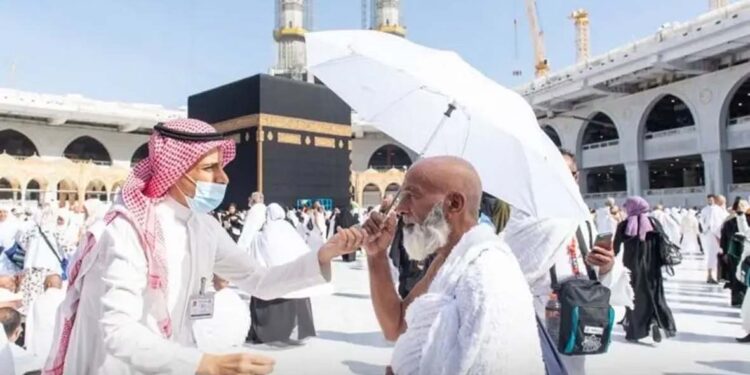 مسجد حرام میں بزرگ نمازیوں اور عازمین کے لیے نئی سہولیات