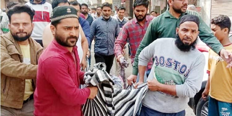 روڑکی کے گھنی آبادی والے علاقہ میں پٹاخہ فیکٹری میں آگ لگنے سے چار افراد کی موت ، جب کہ دو شدید طور سے زخمی