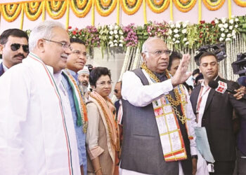 ملک کو بہت سے سنگین چیلنجز کا سامنا،جمہوریت اور آئین کو خطرہ