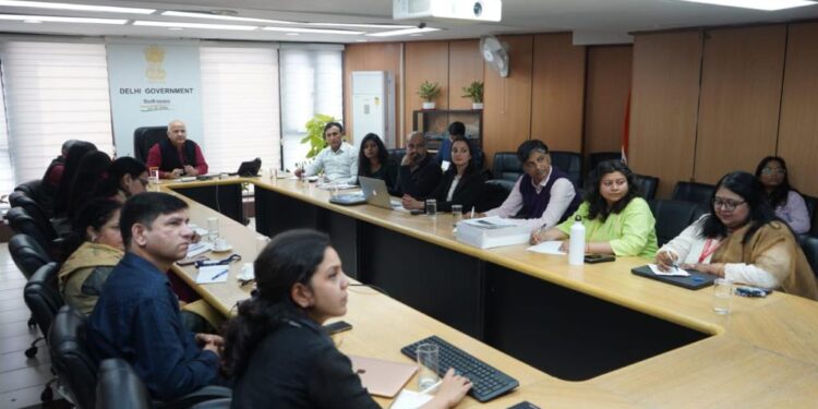 دیش بھکتی نصاب کا مقصد ہمارے اسکولوں میں پڑھنے والے بچوں کو ہندوستانی ہونے پر فخر کروانا ہے: منیش سسودیا