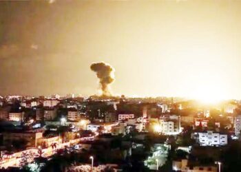 اسرائیلی میزائل حملوں میں 15 افراد ہلاک