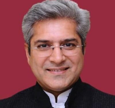 دہلی حکومت کی بسوں میں اب تک 100 کروڑ کے ‘پنک پاس’ جاری کیے گئے ہیں: کیلاش گہلوت