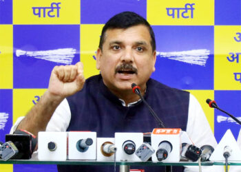 کجریوال کی بڑھتی ہوئی مقبولیت کو روکنے اور ان کے گھوٹالوں کو چھپانے کیلئے مودی حکومت نے منیش سسودیا کو گرفتار کیا:سنجے سنگھ