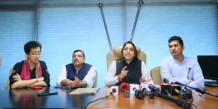 ہنگامہ آرائی کی وجہ سے اسٹینڈنگ کمیٹی کا انتخاب نہیں ہو سکا: شیلی اوبرائے