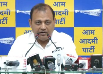 لوگوں کوبے گھر کرنے کیلئے صرف ایل جی ہی ذمہ دار ہیں!: سومناتھ بھارتی