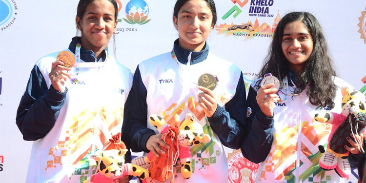 میدان کے بغیر پریکٹس کیسے ہوگی؟