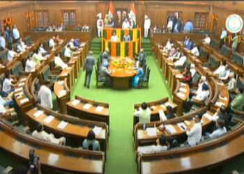 دہلی سرکار اور مرکز کی سیاست کے درمیان پھنسا دہلی اسمبلی کا بجٹ سیشن