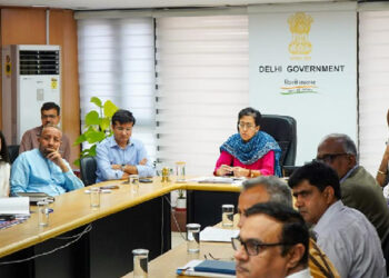 توانائی کی وزیر آتشی نے محکموں کے ساتھ جائزہ میٹنگ کی