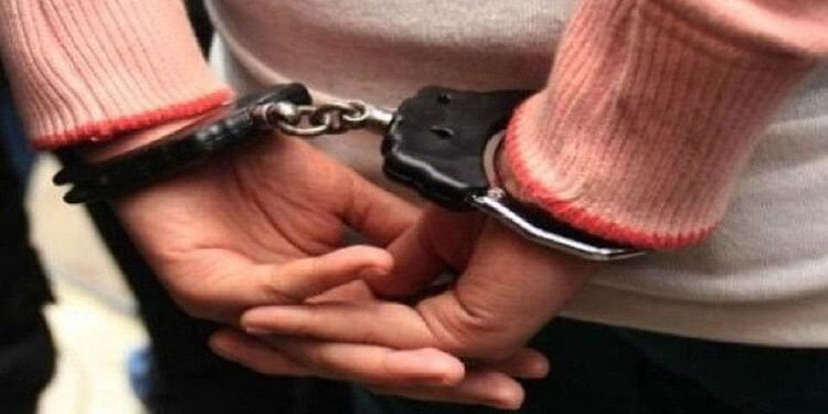 دہلی سے قیمتی کاریں چوری کرکے میرٹھ فروخت کرنے والے گرفتار