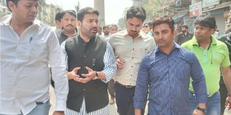 ڈپٹی میئر آل محمد اقبال نے تر لوک پوری وارڈ کا دورہ کیا