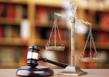 جمہوریت کی بنیاد عدل