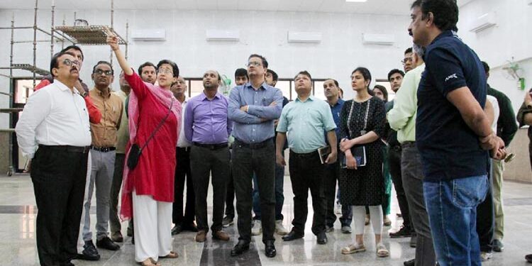 کجریوال نے دہلی الیکٹرک ریگولیٹری کمیشن کو ڈسکام کا سی اے جی آڈٹ کرنے کا حکم دیا