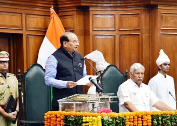 ایل جی نے کجریوال حکومت کے کاموں کو سراہا، حصولیابیوں کو گنایا