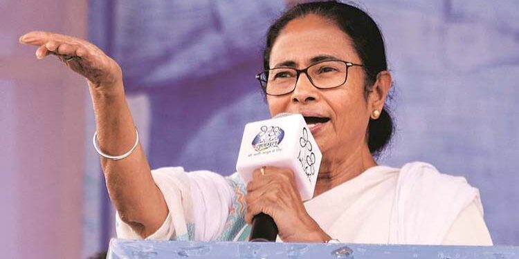 ممتا بنرجی بھی مشکل میں ہیں