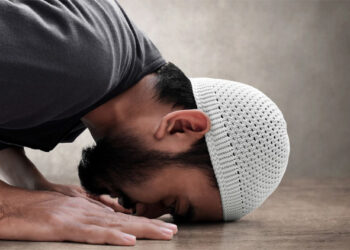 عشق تو بس یہی ہے ، باقی سب شر ک ہے